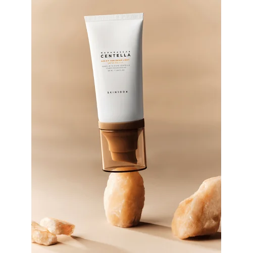 SKIN1004 CENTELLA MADAGASCAR CRÈME SOLAIRE LÉGÈRE AIR FIT