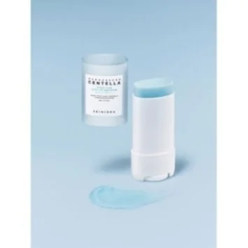 SKIN1004 CENTELLA MADAGASCAR BÂTON DE SOLEIL COUPE SOYEUSE HYALU-CICA