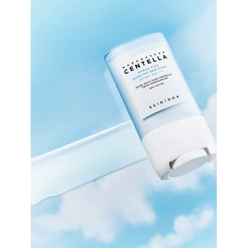 SKIN1004 CENTELLA MADAGASCAR BÂTON DE SOLEIL COUPE SOYEUSE HYALU-CICA