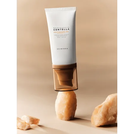 SKIN1004 CENTELLA MADAGASCAR CRÈME SOLAIRE LÉGÈRE AIR FIT