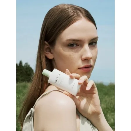 SKIN1004 CENTELLA MADAGASCAR LAIT SOLAIRE APAISANT TEA-TRICA SPF50+ PA++++