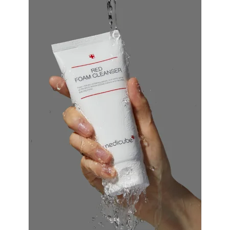 MEDICUBE RED NETTOYANT MOUSSE