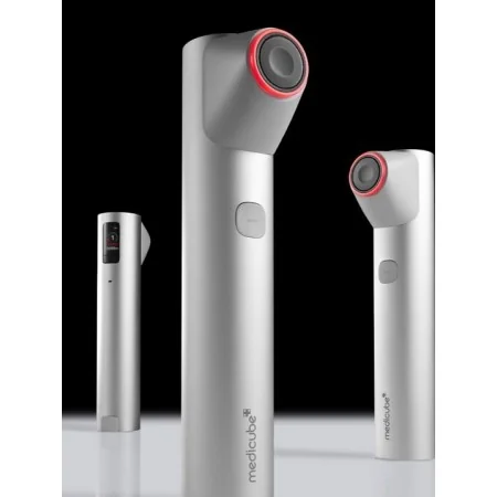 MEDICUBE AGE-R HIGH FOCUS SHOT