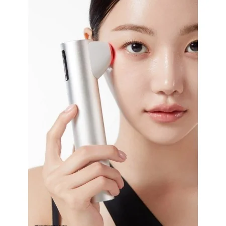 MEDICUBE AGE-R HIGH FOCUS SHOT