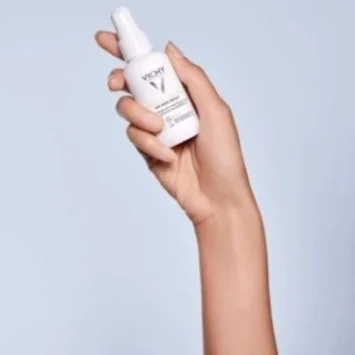 VICHY CAPITAL SOLEIL UV-AGE DAILY SPF50+