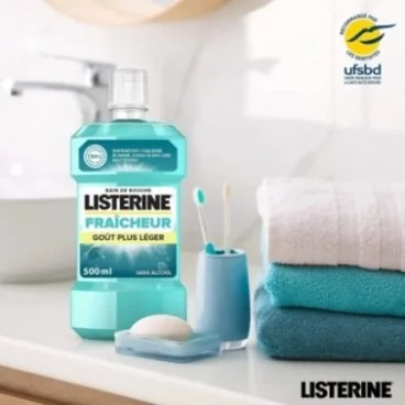 LISTERINE FRAÎCHEUR GOÛT PLUS LÉGER BAIN DE BOUCHE 250 ML