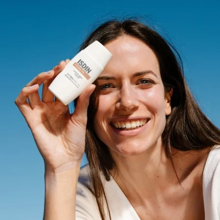 ISDIN FOTOULTRA 100 ACTIVE UNIFY COLOR SPF 50+