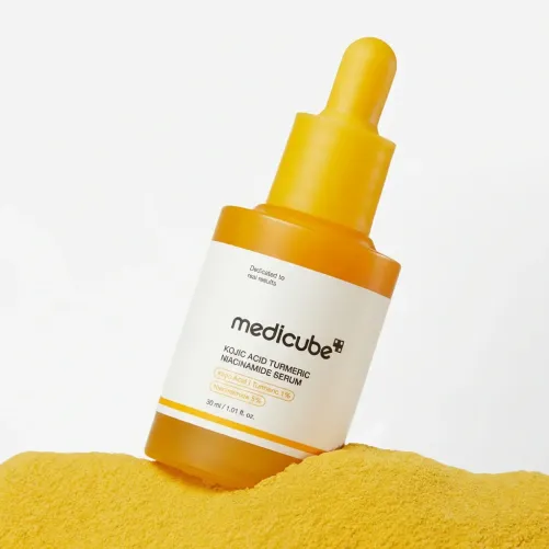 MEDICUBE KOJIC ACID TURMERIC NIACINAMIDE SERUM 30ML