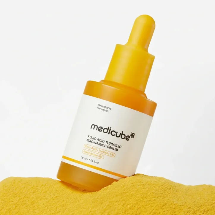 MEDICUBE KOJIC ACID TURMERIC NIACINAMIDE SERUM 30ML