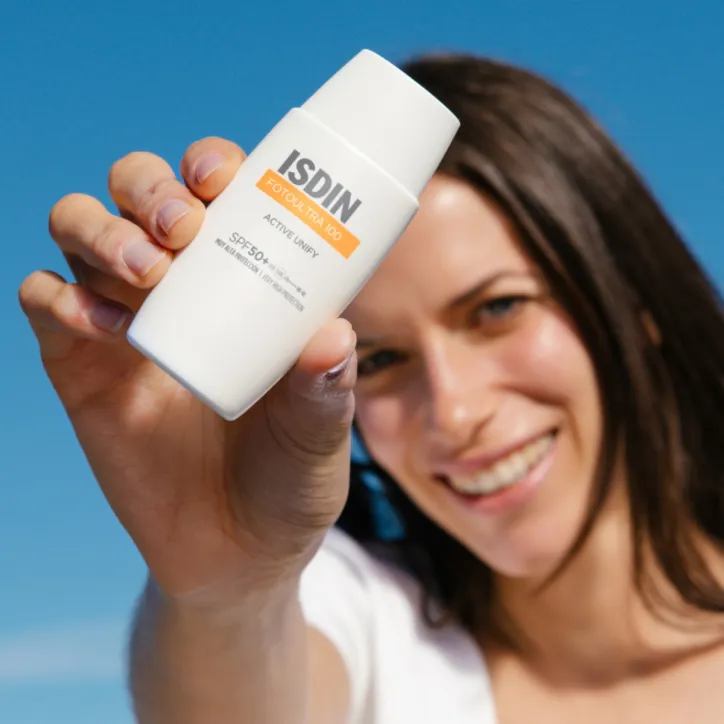 ISDIN FOTOULTRA 100 ACTIVE UNIFY SPF 50+