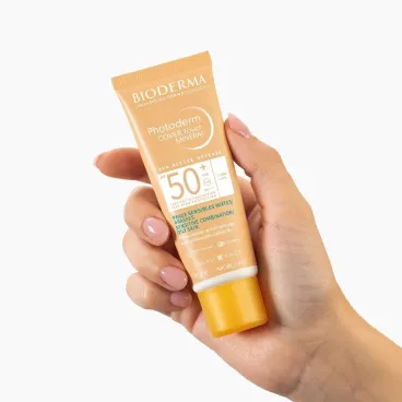 BIODERMA PHOTODERM COVER TOUCH MINERAL TEINTÉE DORÉE SPF50+ 40G